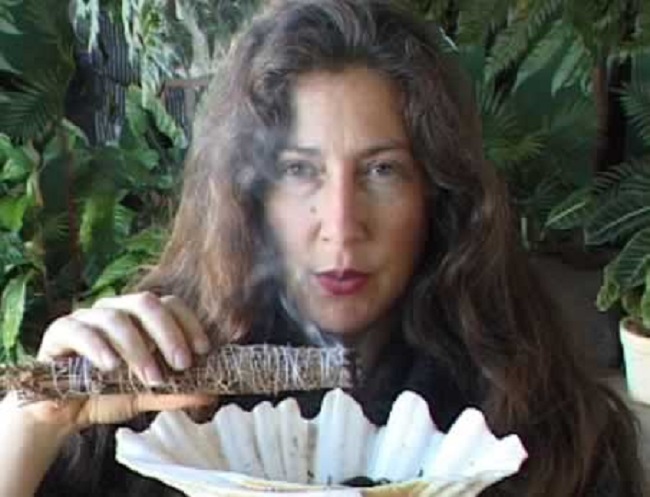 Sage smudging is better than chemical substitutes